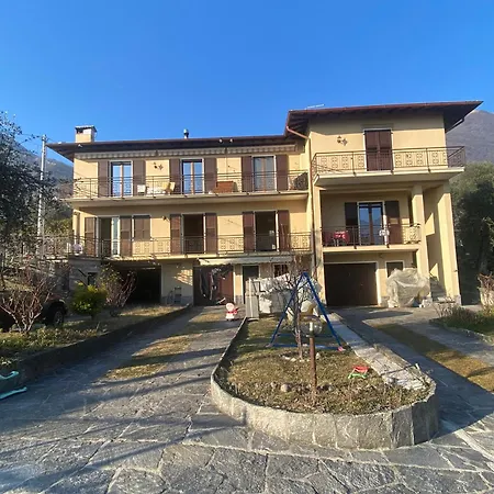 Ca Maria Maurela Hébergement de vacances Ossuccio